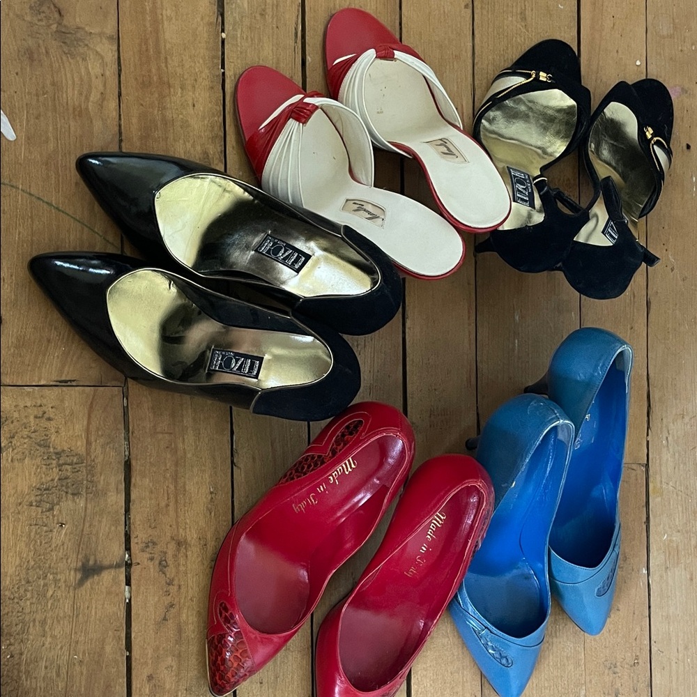 New lot of 5 pairs of VINTAGE made in Italy all leather pumps